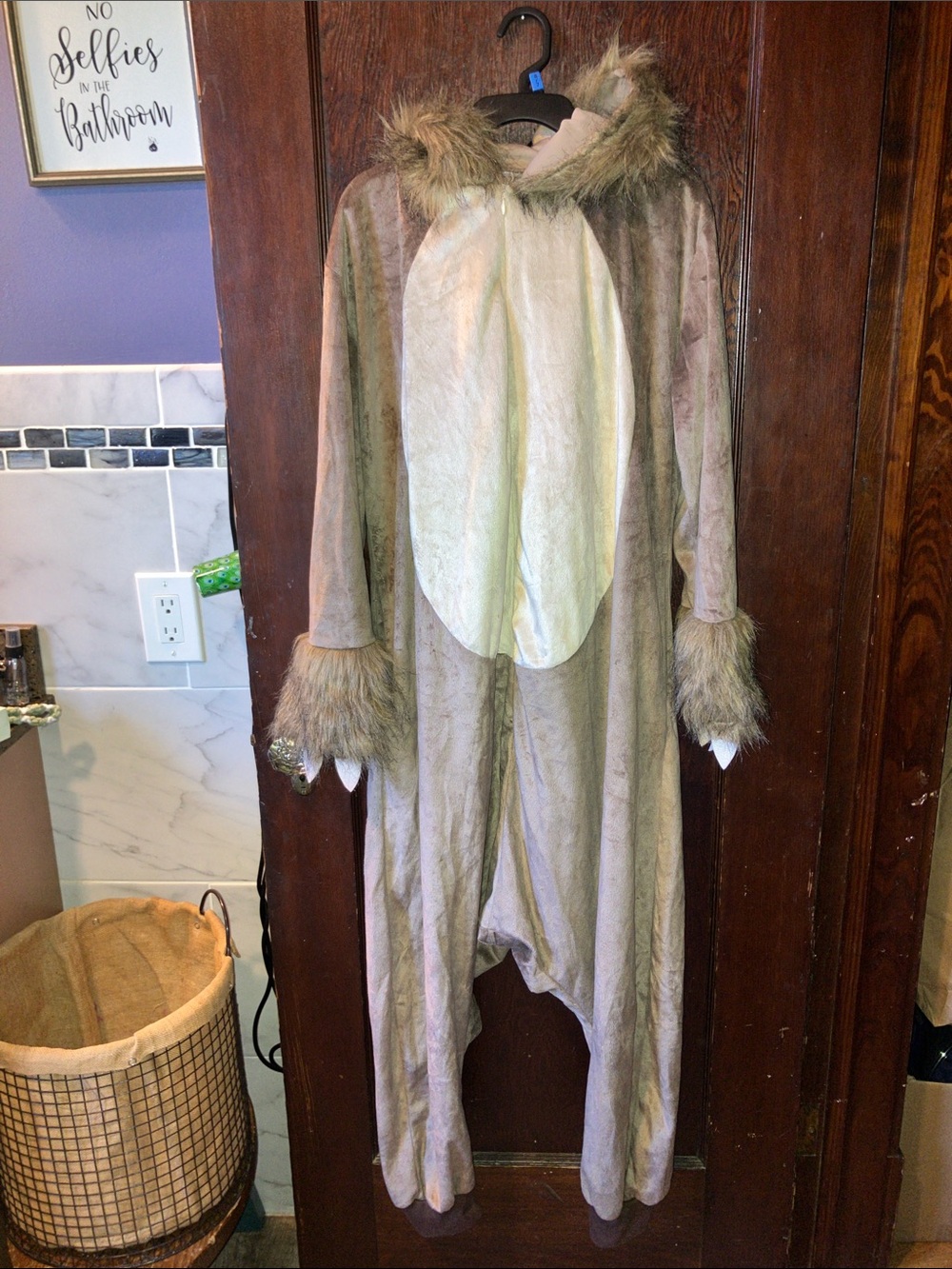 SPIRIT HALLOWEEN ADULT SLOTH ONE PIECE COSTUME UNION SUIT COSPLAY L/XL